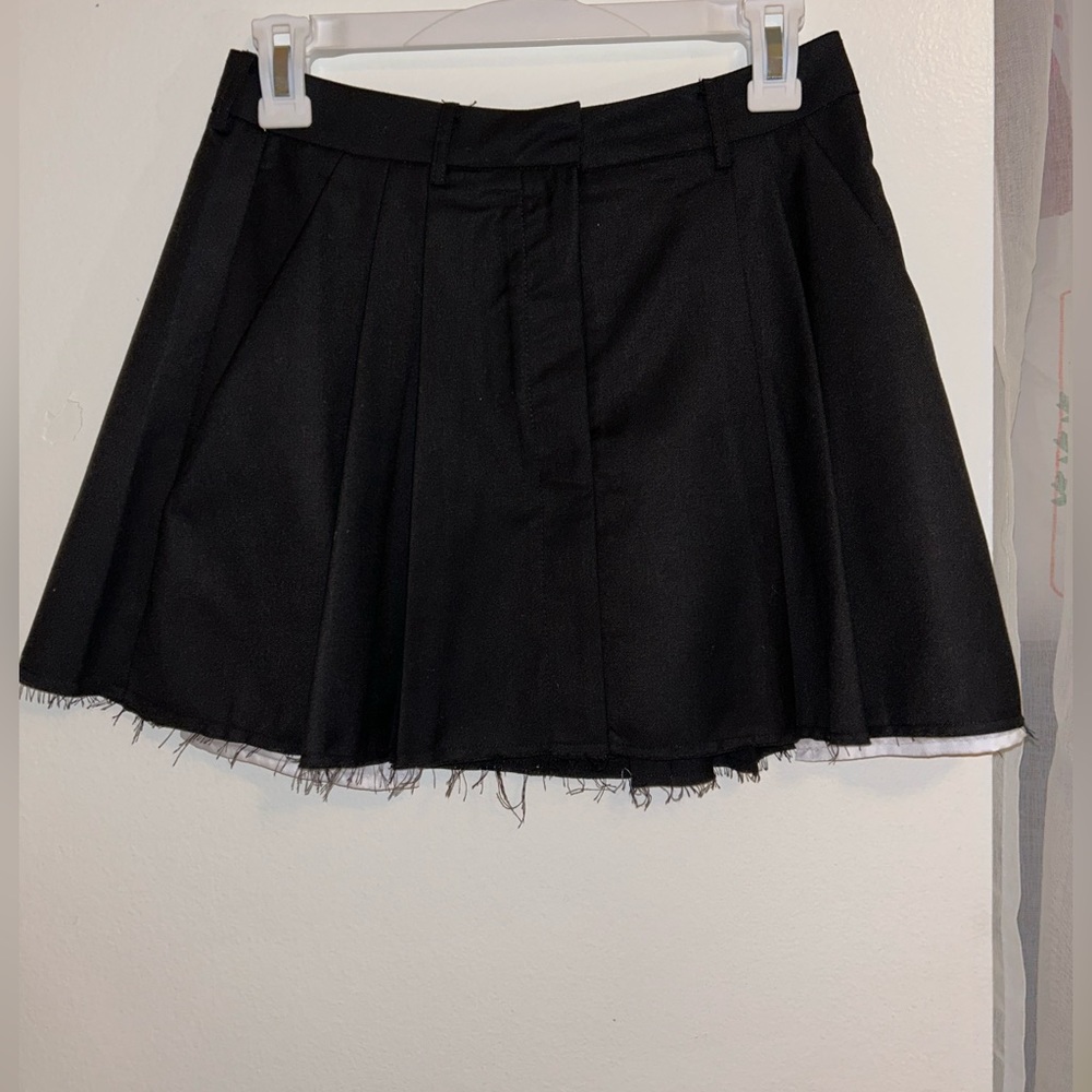 Nasty Gal Size 6 NWOT Twill Pocket Detail Mini Pleated Skirt, Black